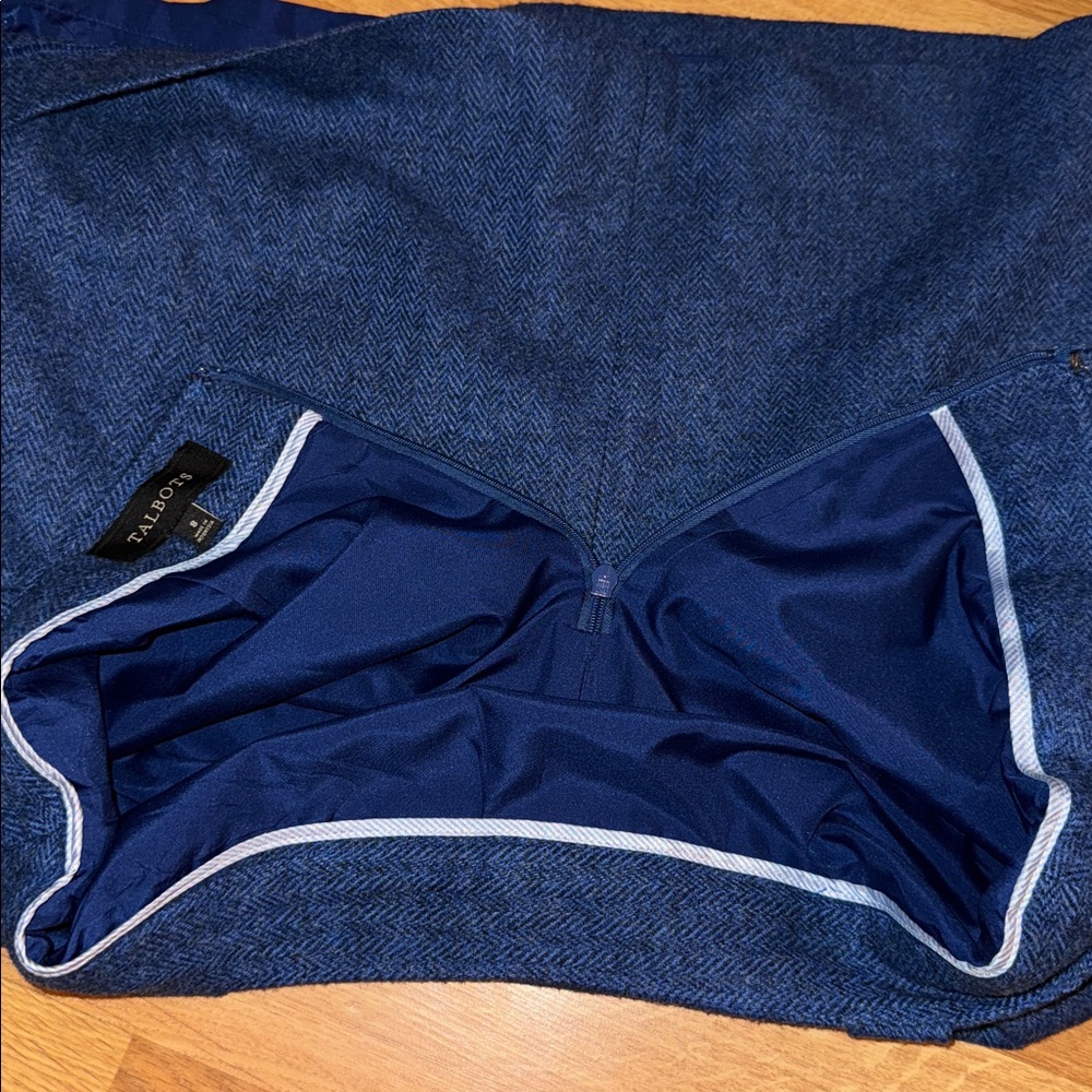 EUC Talbots fully lined wool skirt blue SZ 8 career wear - Picture 9 of 10
